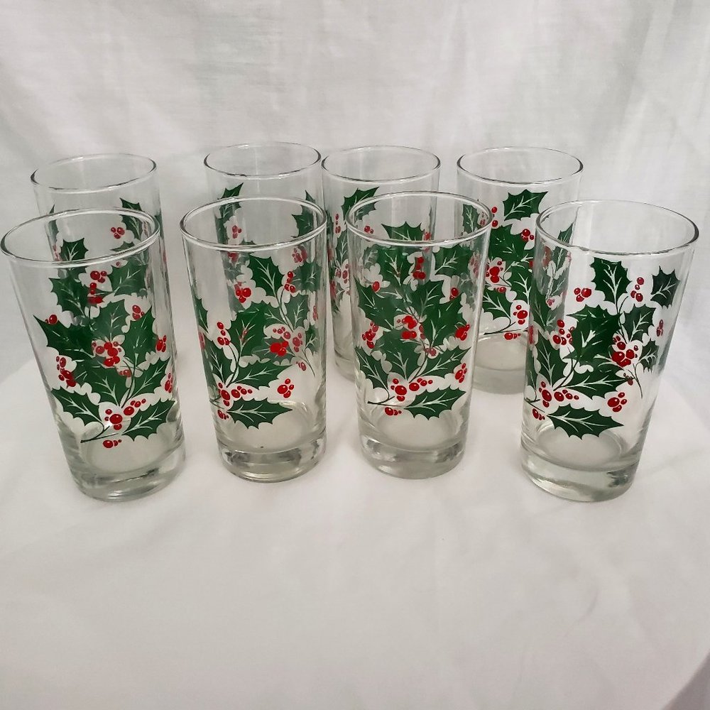 Vintage 1970s 8Pc Christmas Glass Set with Holly
